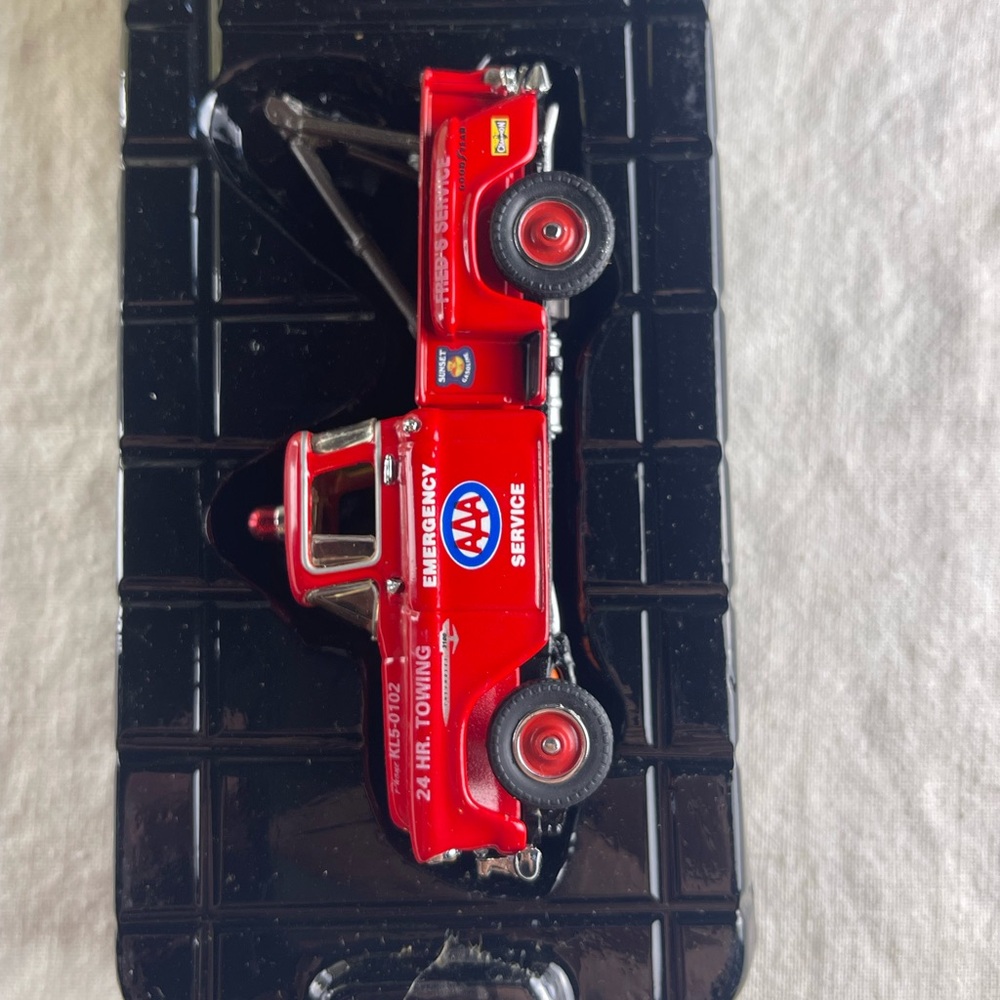 1955 Chevrolet 3100 AAA Tow Service 1/43 Scale Die-Cast Model Matchbox W Box COA - Picture 9 of 16